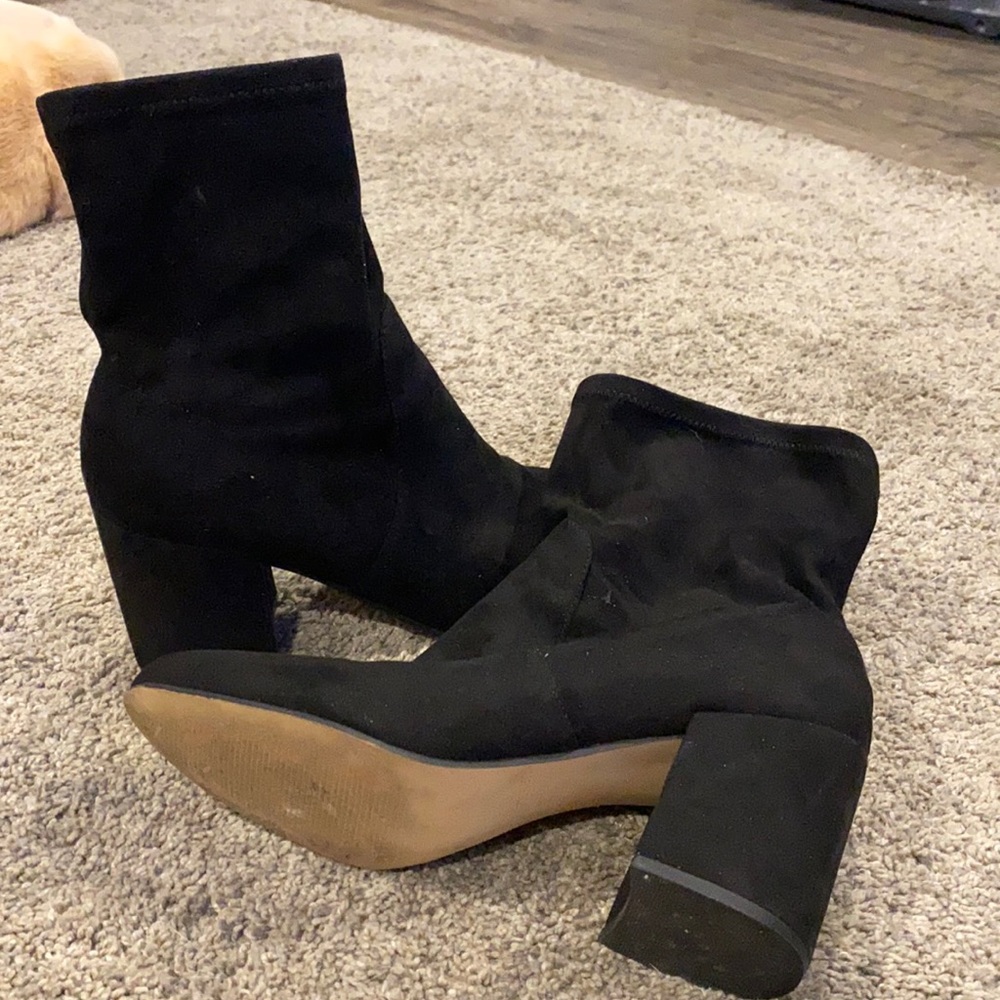 Marc Fisher Dyvine Bootie Women's